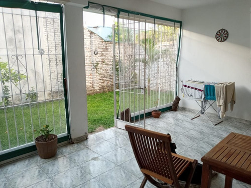 Imagen 9 de 15 de Casa De 4 Ambientes En Venta En Villa Libertad