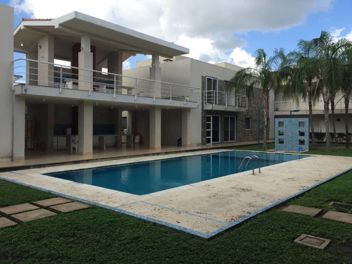 Imagen 8 de 8 de Apartamento De 2 Hab., Urb. San Miguel, Cond. Los Robles