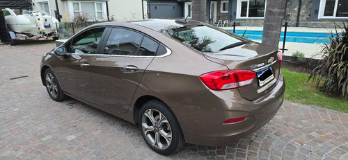 Chevrolet Cruze 1.4 Premier At Sedan