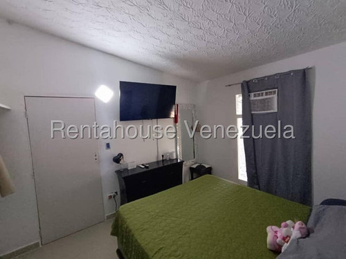Casa En Venta Urb Residencias Palo Negro Maracay 25-13346 Apd