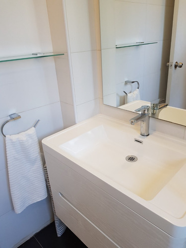 Arriendo Remodelado/ Amoblado 2d2b Seguro Y A Pasos De Todo