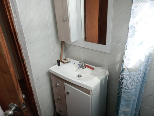 Se Vende 2 Casas En Colon En El Mismo Padron Con Terreno 648 M2 Y Total Edificado 162m2 . Muy Buen Estado Baños Y Cocinas A Nuevo . La Principal Estufa A Leña 3 Dorm. 95 M2 Y La Segunda Al Fondo 65m2