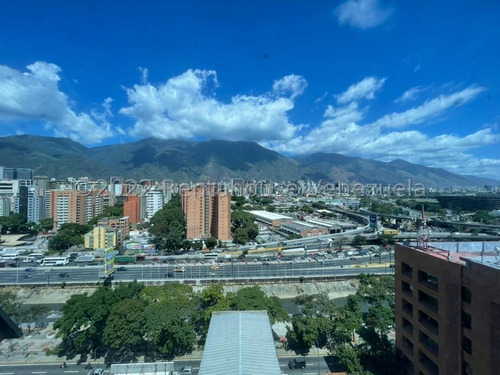 Imagen 8 de 12 de Oficina En Alquiler En Las Mercedes (mg) 58 424 280 09 21