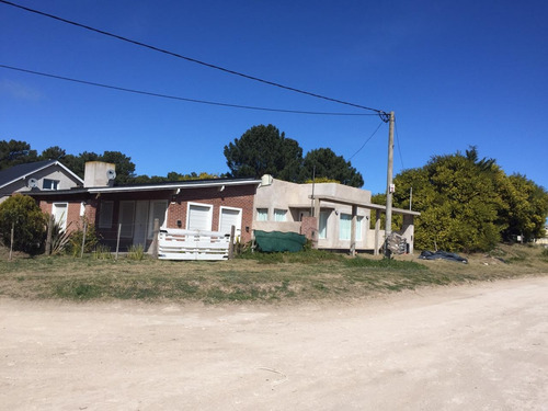 Imagen 6 de 6 de Vendemos Excepcional Lote Sobre Avenida En Claromecó