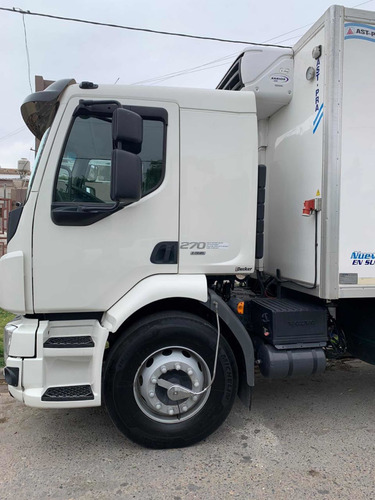Volvo Vm270r