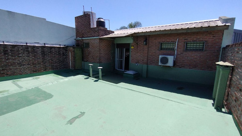 Casa 5 Amb En Venta En Villa Madero Con Pileta