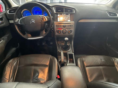 Imagen 8 de 10 de Citroën C4 Lounge 2016 1.6 Hdi 115 Feel Pack