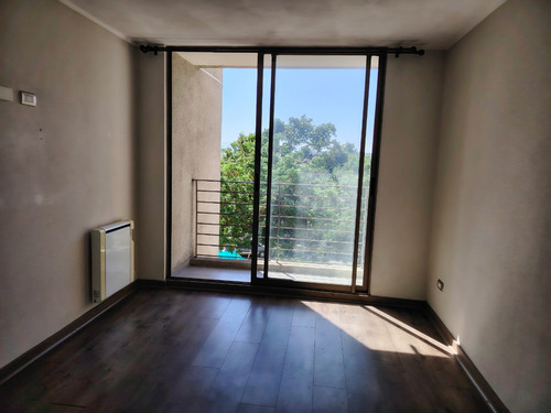 Lindo E Iluminado Departamento En Cuarto Piso