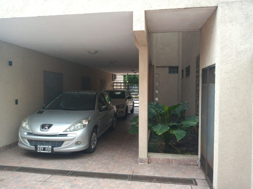 Imagen 2 de 16 de Venta-excelente Dpto 3 Amb. Con Patio Y Fdo. Libre !!!
