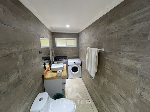 Casa Y Cabaña En Venta De 5 Dorm. 4 Baños En Puerto Montt