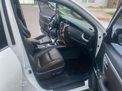 Toyota Hilux SW4 2.8 Srx 177cv 4x4 7as At
