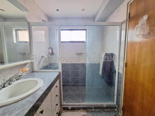 Excelente Apartamento, Muy Bien Conservado
