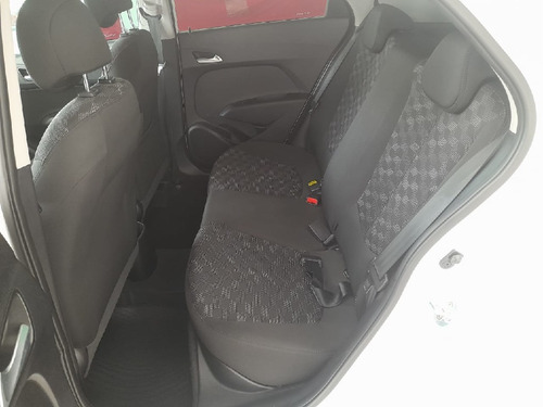Imagem 7 de 8 de Hyundai Hb20 1.6 Comfort Plus 16v Flex 4p Manual