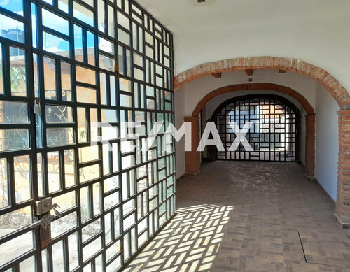 Casa En Venta En Santa Rosa Jauregui