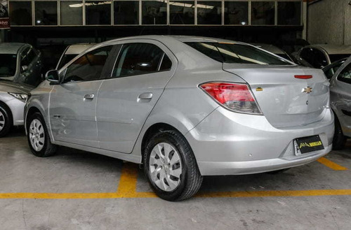 Imagem 4 de 15 de Chevrolet Prisma 1.4 Lt 8v Flex Manual 2016