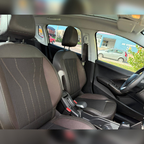 Peugeot 2008 1.6 Feline Tip
