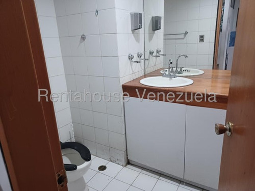 Oficina De 121m2 ,totalmente Operativa Con Aire Acondicionado Central En Alquiler En El Recreo, 25-11404