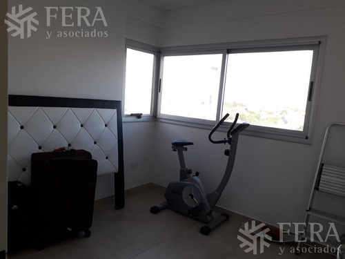 Imagen 11 de 15 de Venta De Amplio Departamento 3 Ambientes En Quilmes (25952)