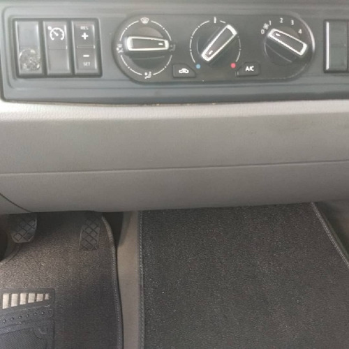 Imagem 5 de 11 de Volks Delivery Express 2020 Caminhonete Tred + Ar Cond