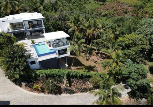 Se Alquila Villa En Samana Para Semana Santa Y Venta.