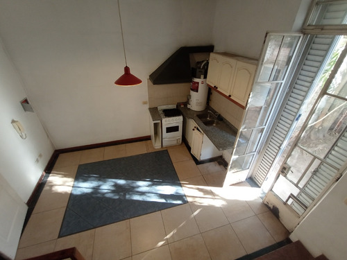 Departamento En Venta Con Patio Y Cochera En La Plata