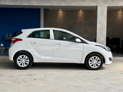 Hyundai HB20 Hyundai HB20 1.0 Comfort Plus Turbo (Flex)