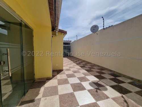Imagen 27 de 30 de °/° Ajlópez °/° Casas En Venta Via El Ujano Barquisimeto Lara, $$ 0424 & 5257450 $$ Cód. Rent-a-house 23-7700 $ 90000 4 Dormitorios 4 Baños 444 M²