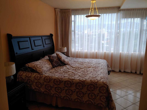 Imagen 4 de 4 de Rento Apartamento Amueblado Zona 10