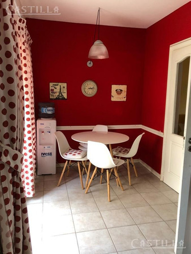 Imagen 8 de 28 de Venta De Excelente Dúplex En Béccar Con 3 Dormitorios