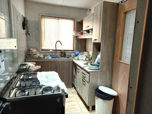 Vendo Interesante Casa Unifamiliar, Un Piso