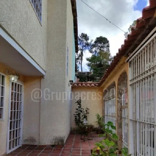 Imagen 2 de 22 de Venta De Casa Town House En Los Teques San Pedro De Los Altos, Edo. Miranda Rz