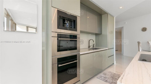 Departamento En Venta En Miami, Florida, Estados Unidos