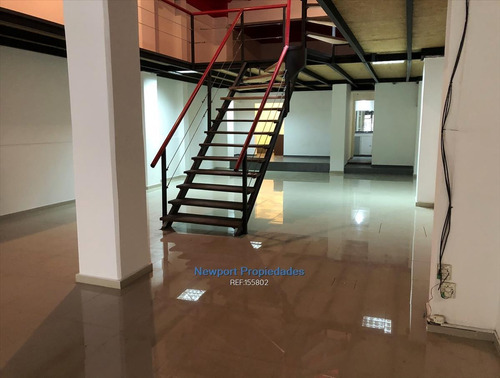 Amplio Local Comercial Reciclado Centro Montevideo -
