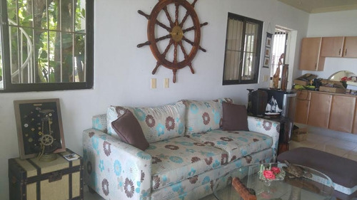 For Sale Casa Frente Al Club Naco Boca Chica De 4 Habitaciones