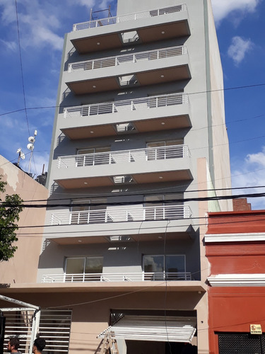 Moron Sur Retasado Departamento A Estrenar,  55m2 Semipiso Al Frente  2 Amb Suite + Toilette, 2 Balcones Cerca De Coto Y Estacion- Opcional Cochera Y Baulera 