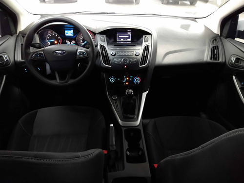 Ford Focus III 1.6 S