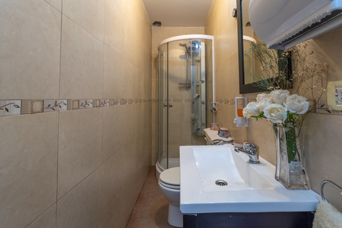 Casa · Venta · 5 Ambientes · Barrio Naon · Mataderos · Piscina · Cochera · Jardín · Playroom