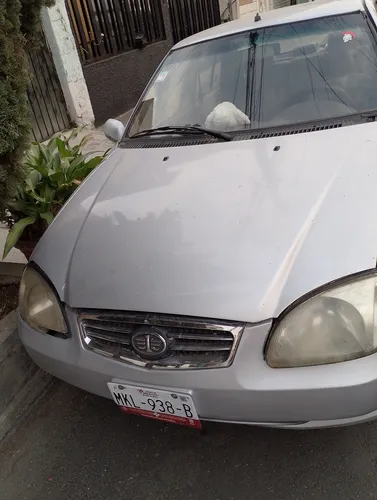 FAW F1 Sedan básico