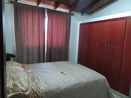 Imagen 7 de 18 de Vendo Tonw House El Manantial Naguanagua 04244606570 04244067025