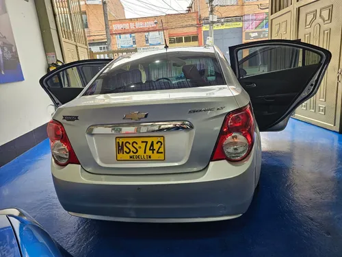 Chevrolet Sonic LT 1.6 MT