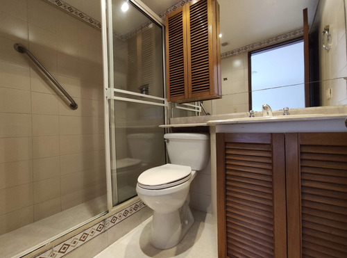 Imagen 19 de 24 de Venta Apartamento En El Poblado Medellín