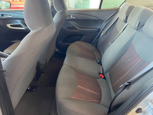 Imagen 7 de 10 de Chevrolet Aveo 2019 1.5 Ls Mt