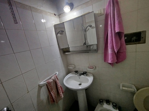 Casa 2 Dorm+ Depto 1 Dorm, Ideal P/ Rentas B Colon