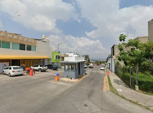Se Vende Casa De Recuperación Bancaria En Tierra De Danza, C. Terralta, San Pedro Tlaquepaque Jal. Arf