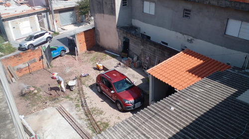 Vendo Esse Terreno 10x20 Com Uma Casinha Simples No Fundo