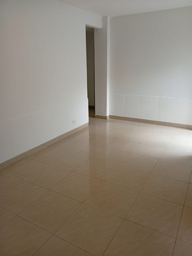 ¡¡oportunidad!! Venta Departamento 3 Amb. ¡con 2 Patios, Ramos Mejía Centro! ¡¡no Paga Comisión De Compra, Hermoso Departamento!! No Paga Expensas!!