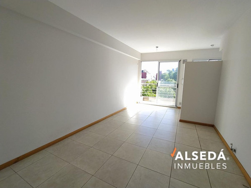 Imagen 7 de 13 de Departamento De 1 Dormitorio San Juan Y Bv. Oroño
