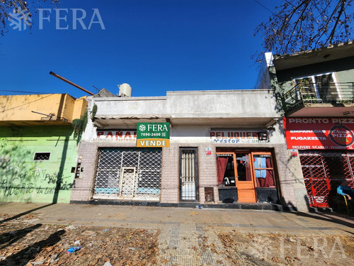 Venta De Terreno Con 2 Locales En Bernal Oeste