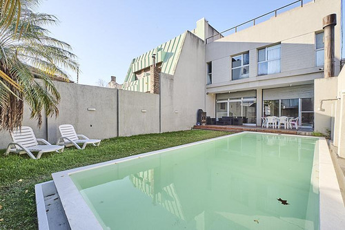 Casa En 4 Plantas En Nuñez