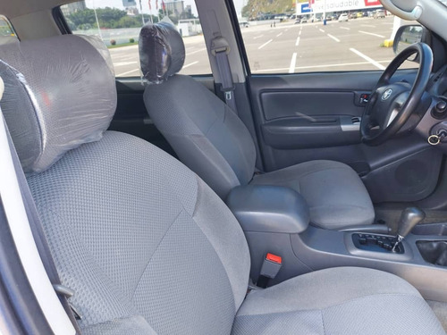 Imagen 11 de 17 de Toyota Hilux Kavak